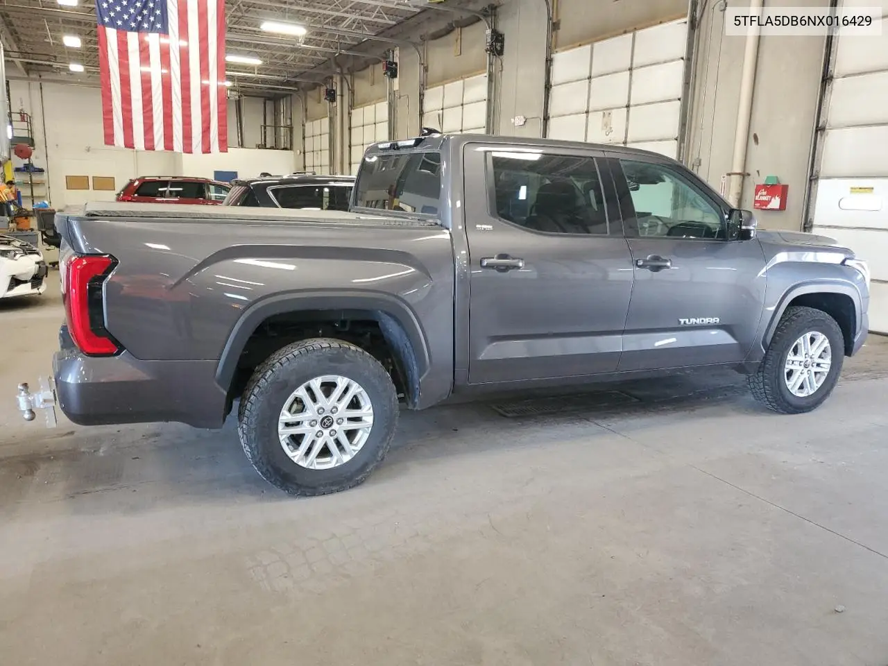 2022 Toyota Tundra Crewmax Sr VIN: 5TFLA5DB6NX016429 Lot: 55915495