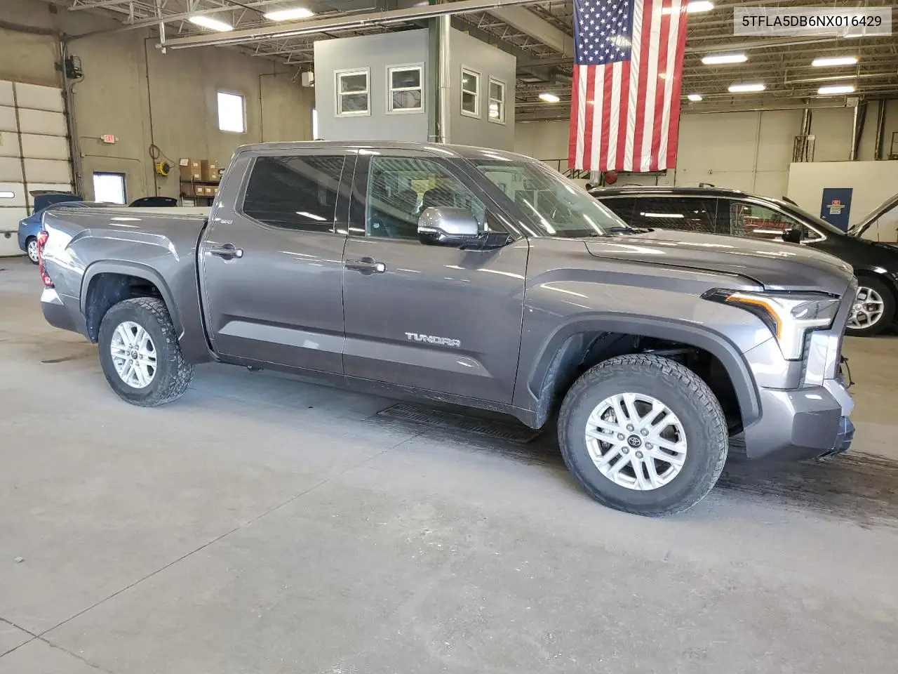 2022 Toyota Tundra Crewmax Sr VIN: 5TFLA5DB6NX016429 Lot: 55915495