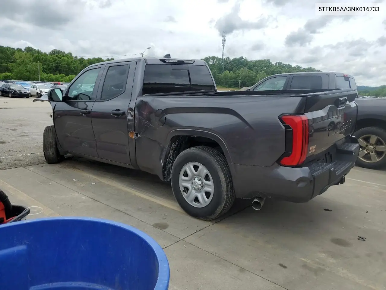 2022 Toyota Tundra Double Cab Sr VIN: 5TFKB5AA3NX016733 Lot: 56575425