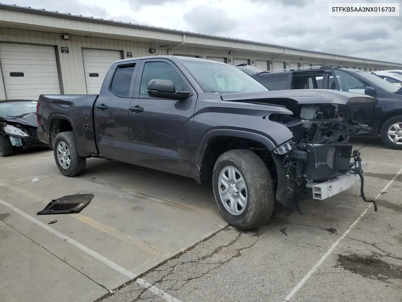 2022 Toyota Tundra Double Cab Sr VIN: 5TFKB5AA3NX016733 Lot: 56575425