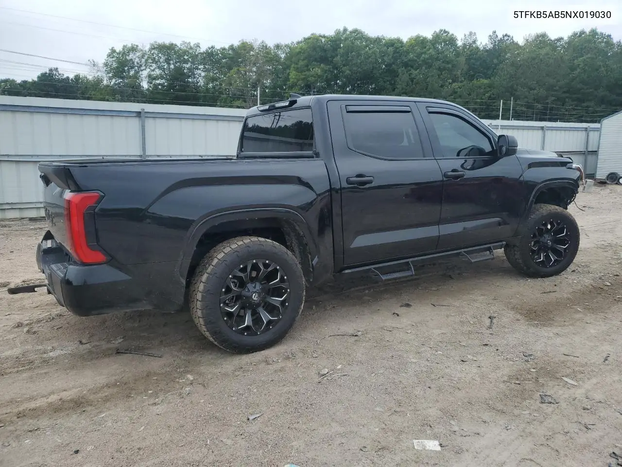 2022 Toyota Tundra Crewmax Sr VIN: 5TFKB5AB5NX019030 Lot: 58558255
