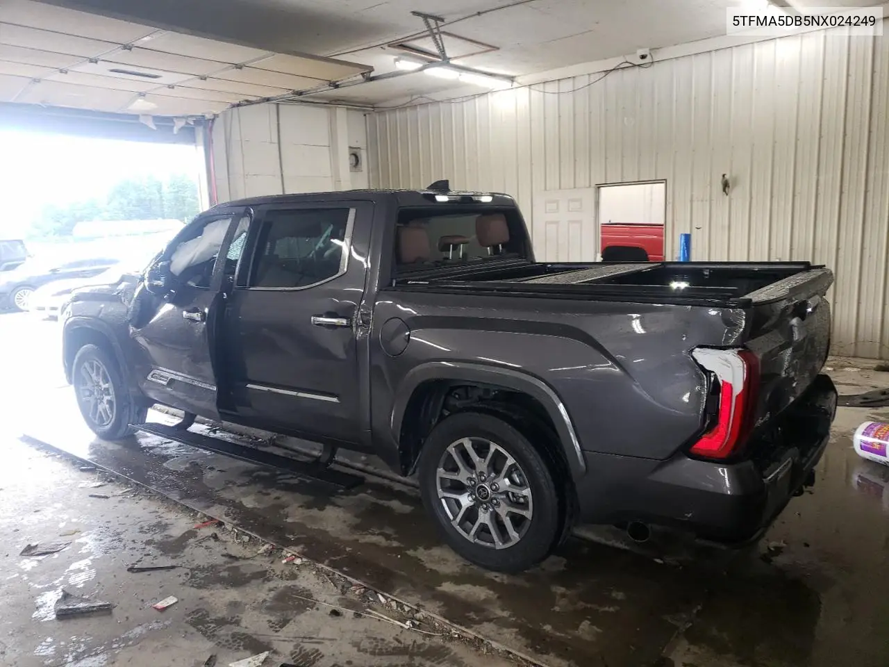 2022 Toyota Tundra Crewmax Platinum VIN: 5TFMA5DB5NX024249 Lot: 60850365