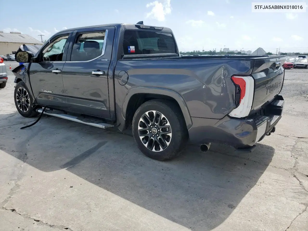 2022 Toyota Tundra Crewmax Limited VIN: 5TFJA5AB8NX018016 Lot: 61646435