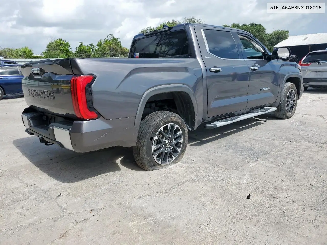 2022 Toyota Tundra Crewmax Limited VIN: 5TFJA5AB8NX018016 Lot: 61646435