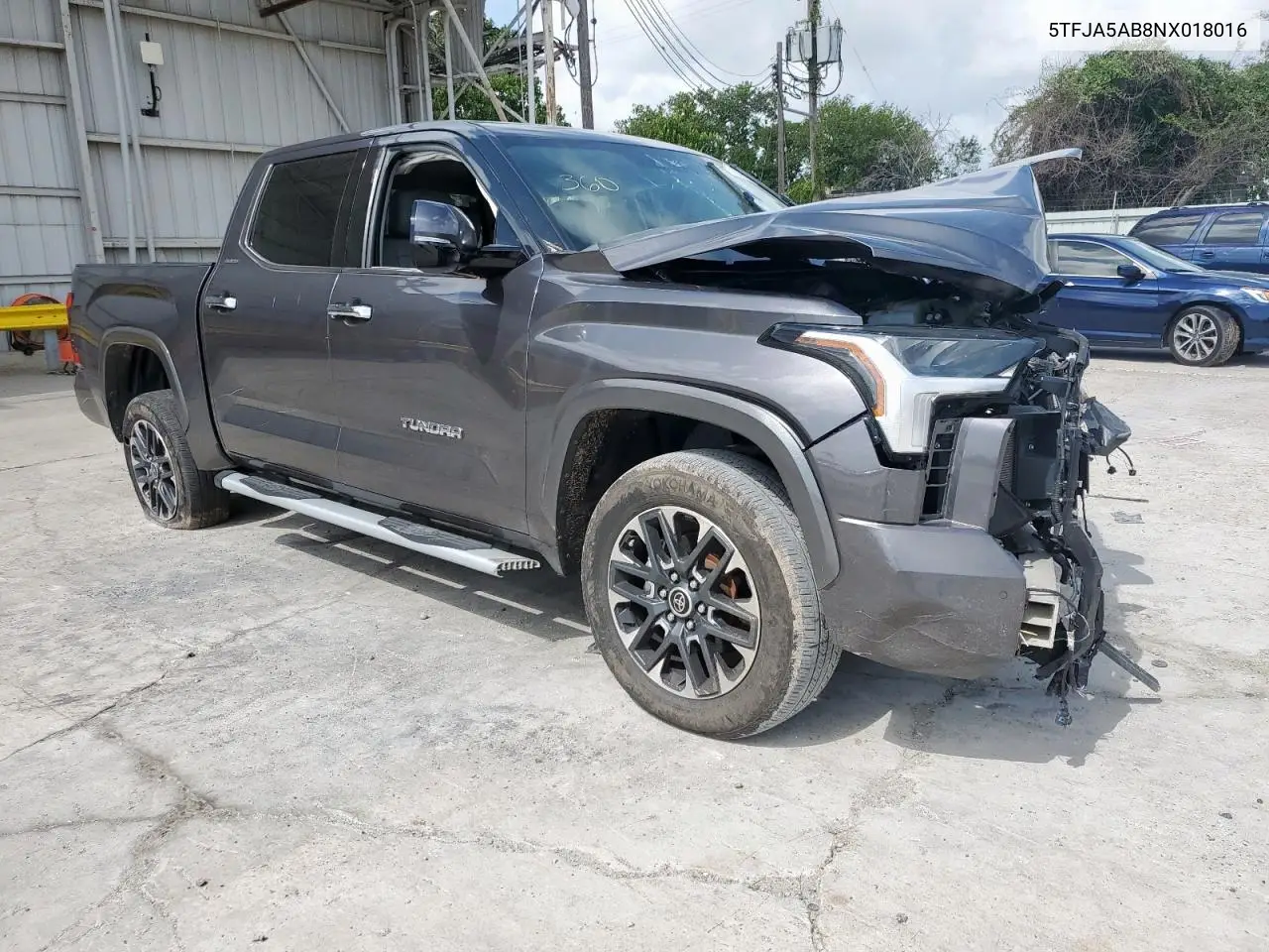 2022 Toyota Tundra Crewmax Limited VIN: 5TFJA5AB8NX018016 Lot: 61646435
