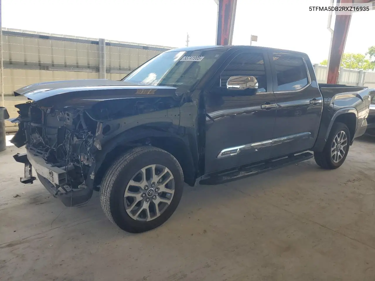 2024 Toyota Tundra Crewmax Platinum VIN: 5TFMA5DB2RXZ16935 Lot: 55741995