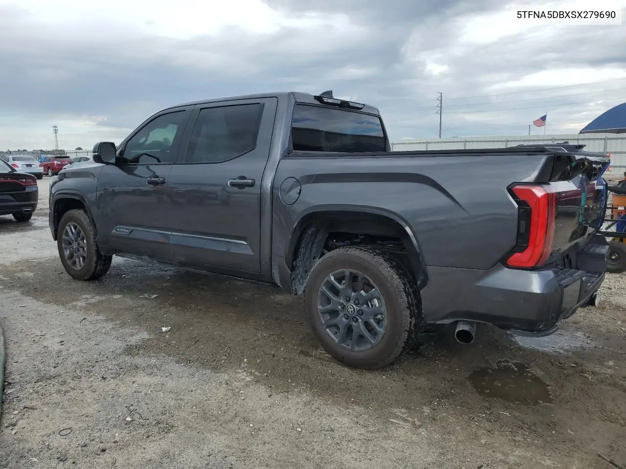 2025 Toyota Tundra Crewmax Platinum VIN: 5TFNA5DBXSX279690 Lot: 56982785