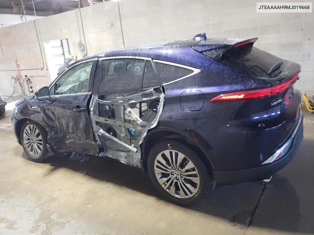2021 Toyota Venza Le VIN: JTEAAAAH9MJ019668 Lot: 57122115