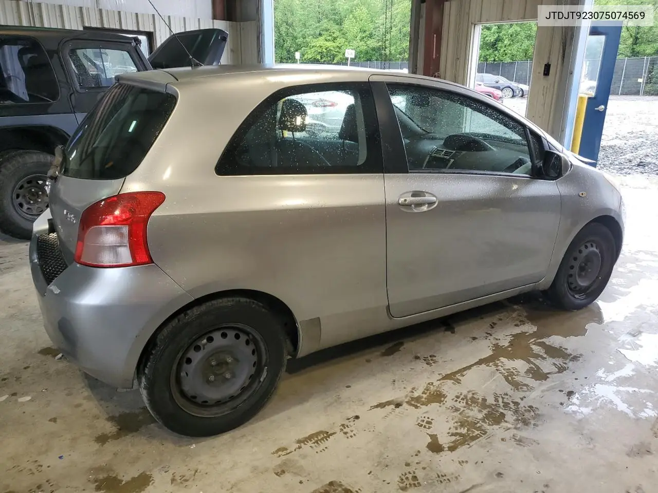 2007 Toyota Yaris VIN: JTDJT923075074569 Lot: 56207145