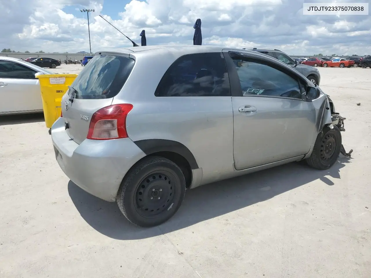 2007 Toyota Yaris VIN: JTDJT923375070838 Lot: 56234505