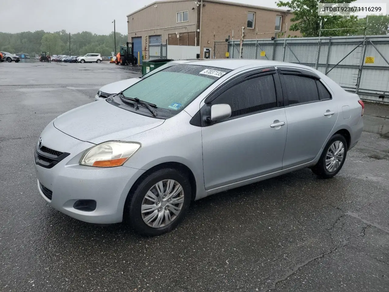 2007 Toyota Yaris VIN: JTDBT923671116299 Lot: 57037135