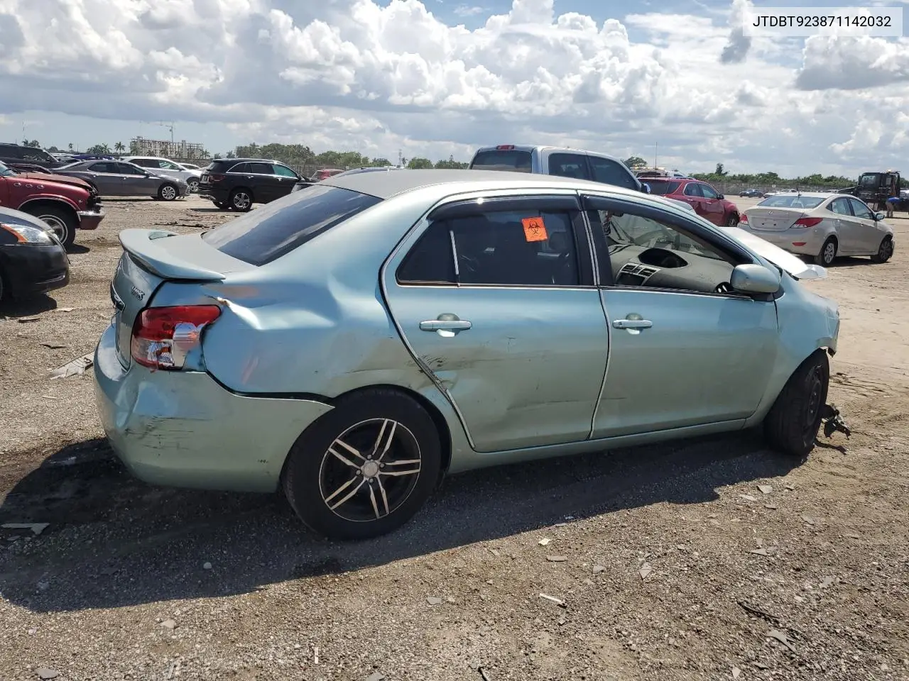 2007 Toyota Yaris VIN: JTDBT923871142032 Lot: 58248015