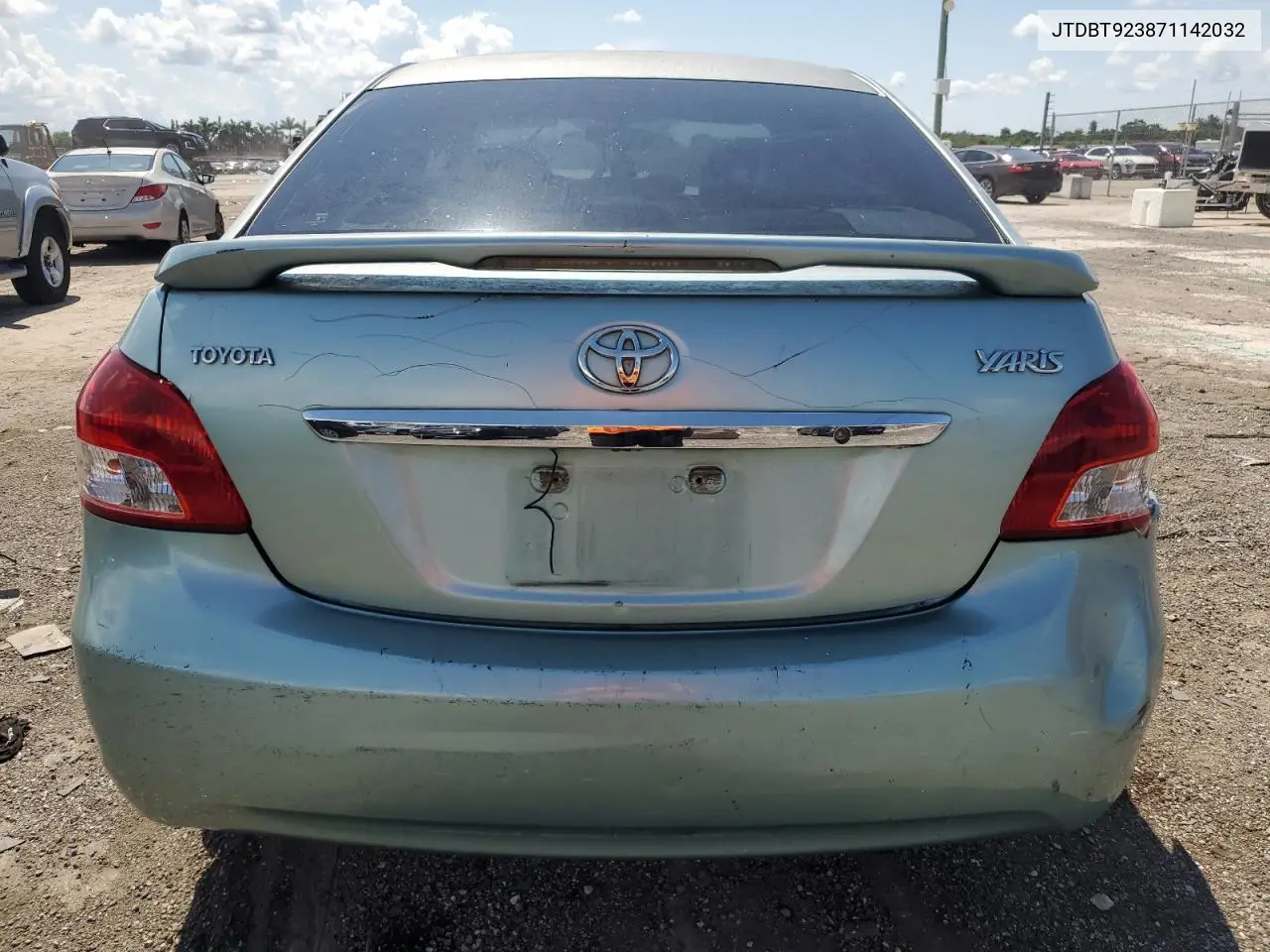 2007 Toyota Yaris VIN: JTDBT923871142032 Lot: 58248015