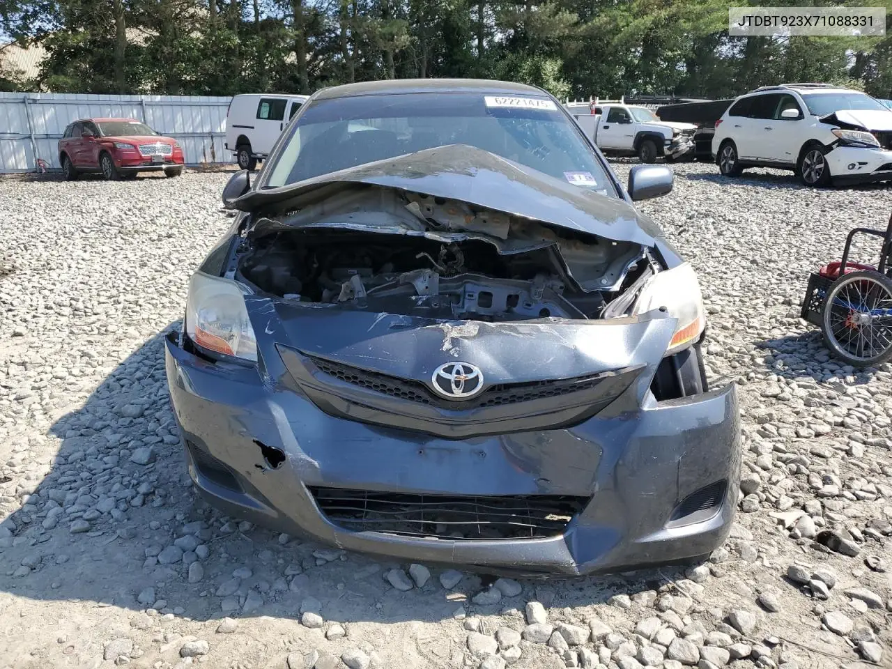 2007 Toyota Yaris VIN: JTDBT923X71088331 Lot: 62221475