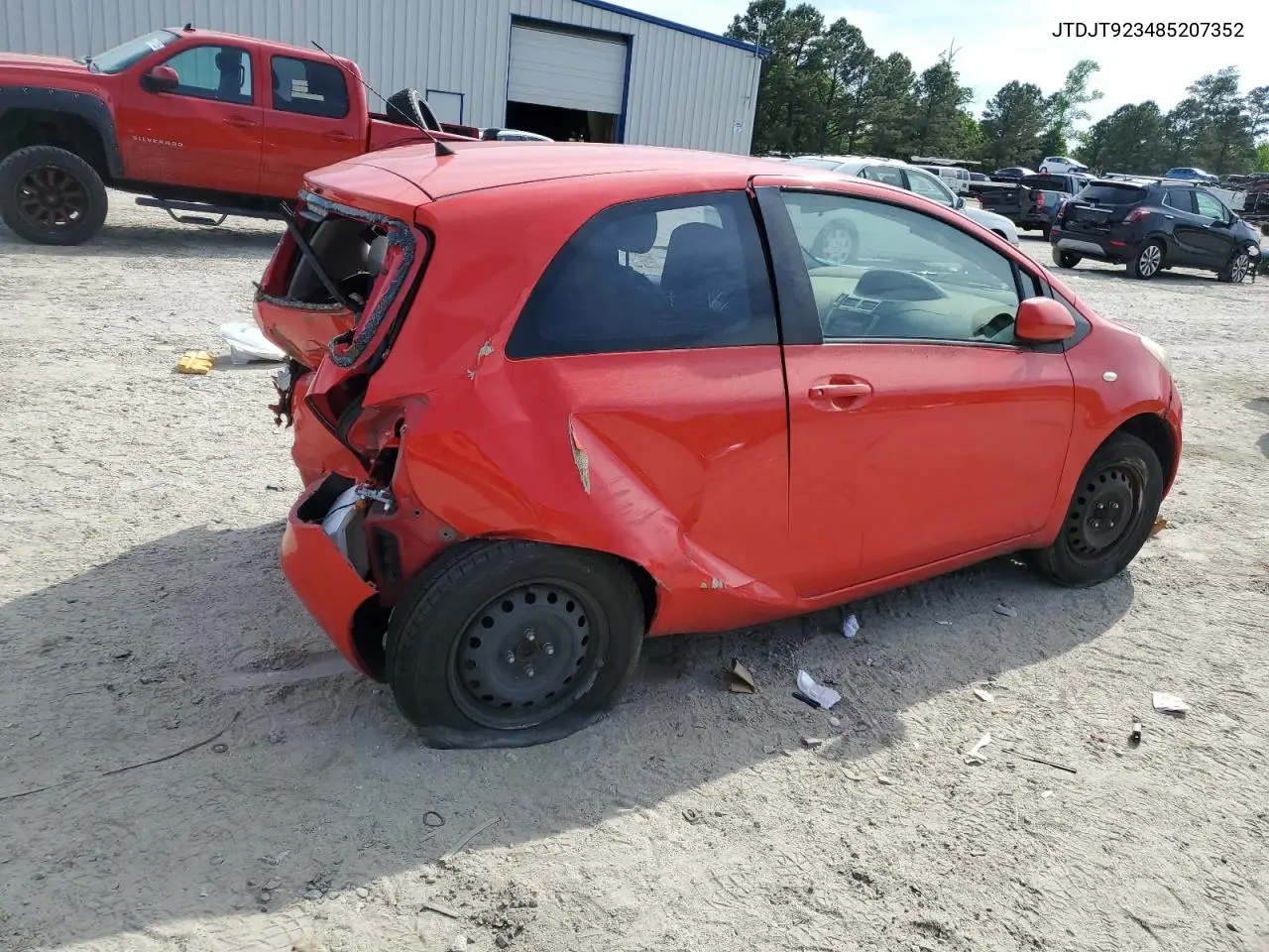2008 Toyota Yaris VIN: JTDJT923485207352 Lot: 54199265