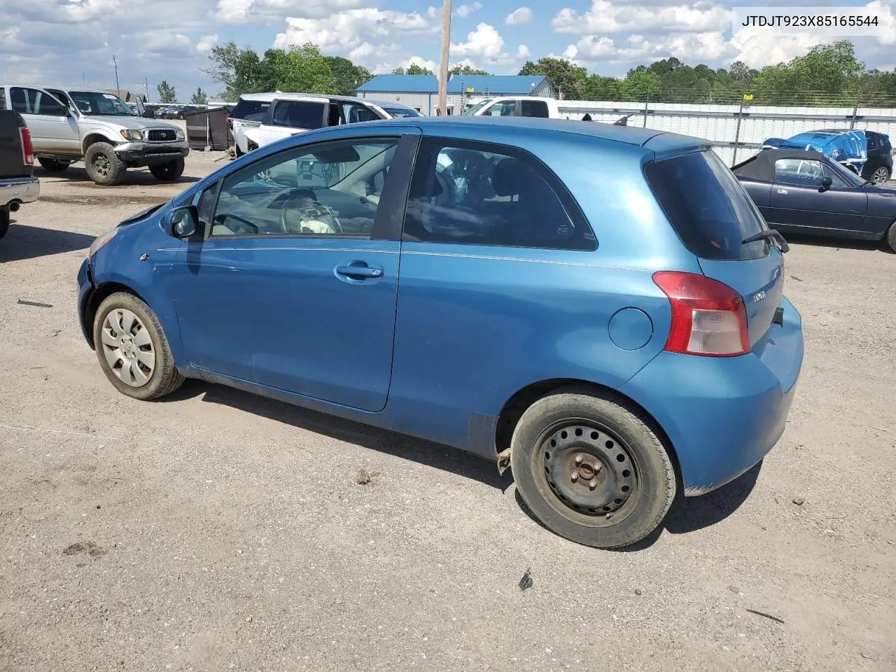 2008 Toyota Yaris VIN: JTDJT923X85165544 Lot: 56475625