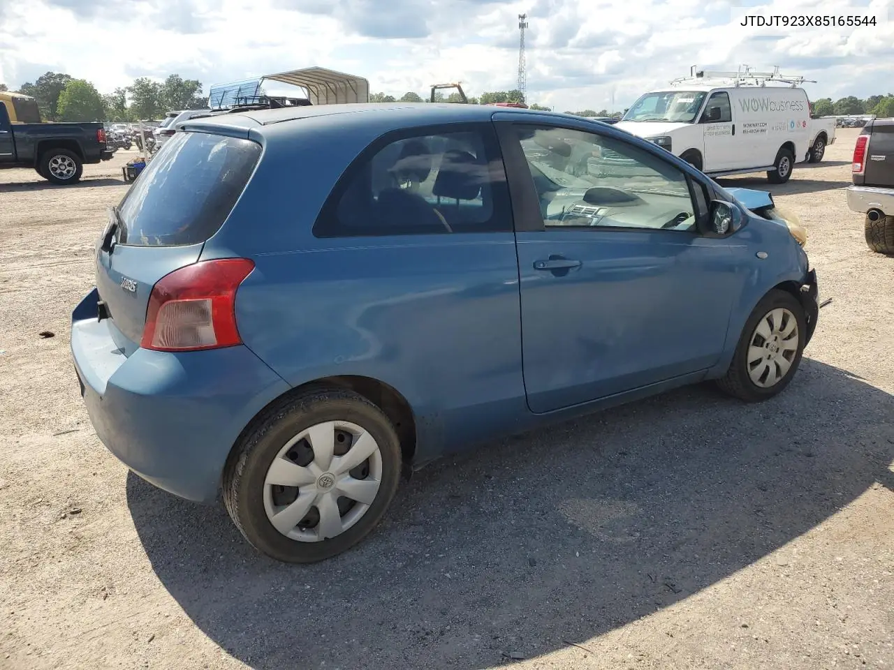 2008 Toyota Yaris VIN: JTDJT923X85165544 Lot: 56475625