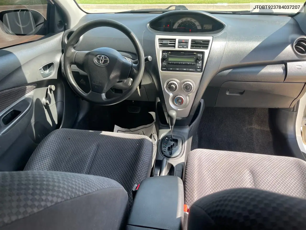 2008 Toyota Yaris VIN: JTDBT923784037207 Lot: 63166185