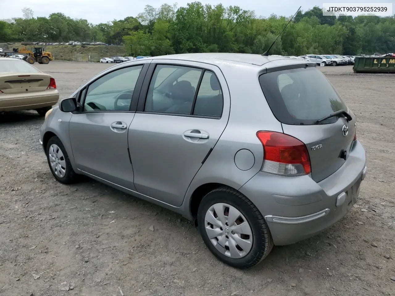 2009 Toyota Yaris VIN: JTDKT903795252939 Lot: 56872515