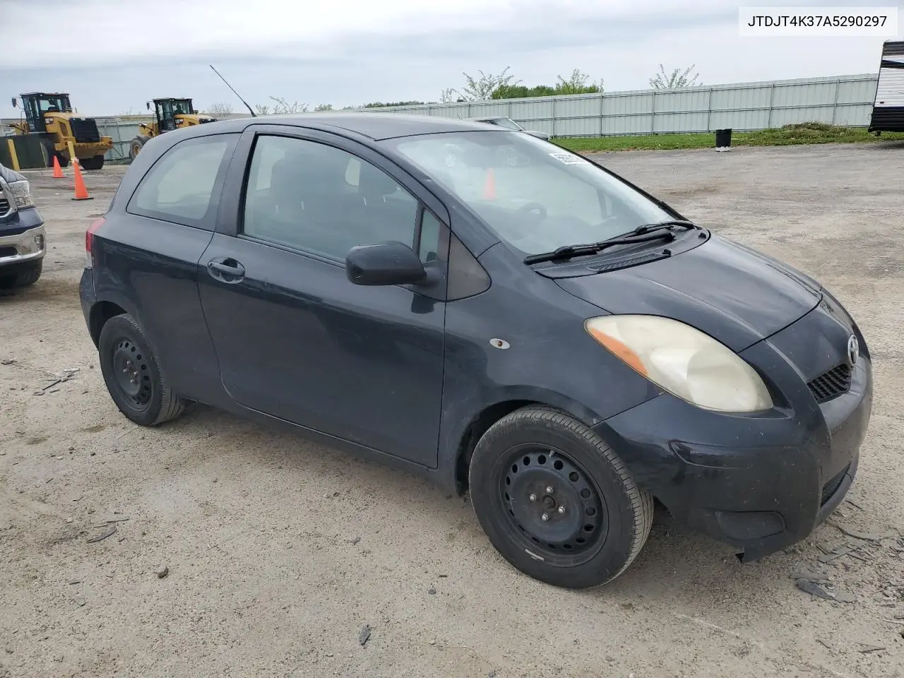2010 Toyota Yaris VIN: JTDJT4K37A5290297 Lot: 56980175