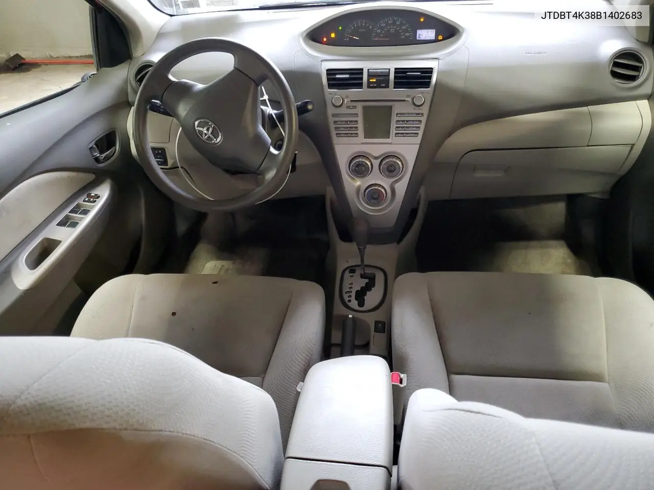 2011 Toyota Yaris VIN: JTDBT4K38B1402683 Lot: 62655255