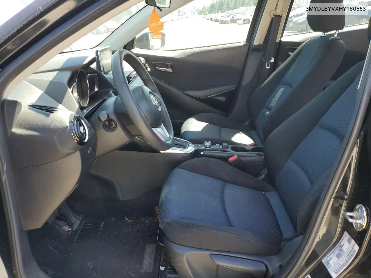 2017 Toyota Yaris Ia VIN: 3MYDLBYVXHY180563 Lot: 62586555