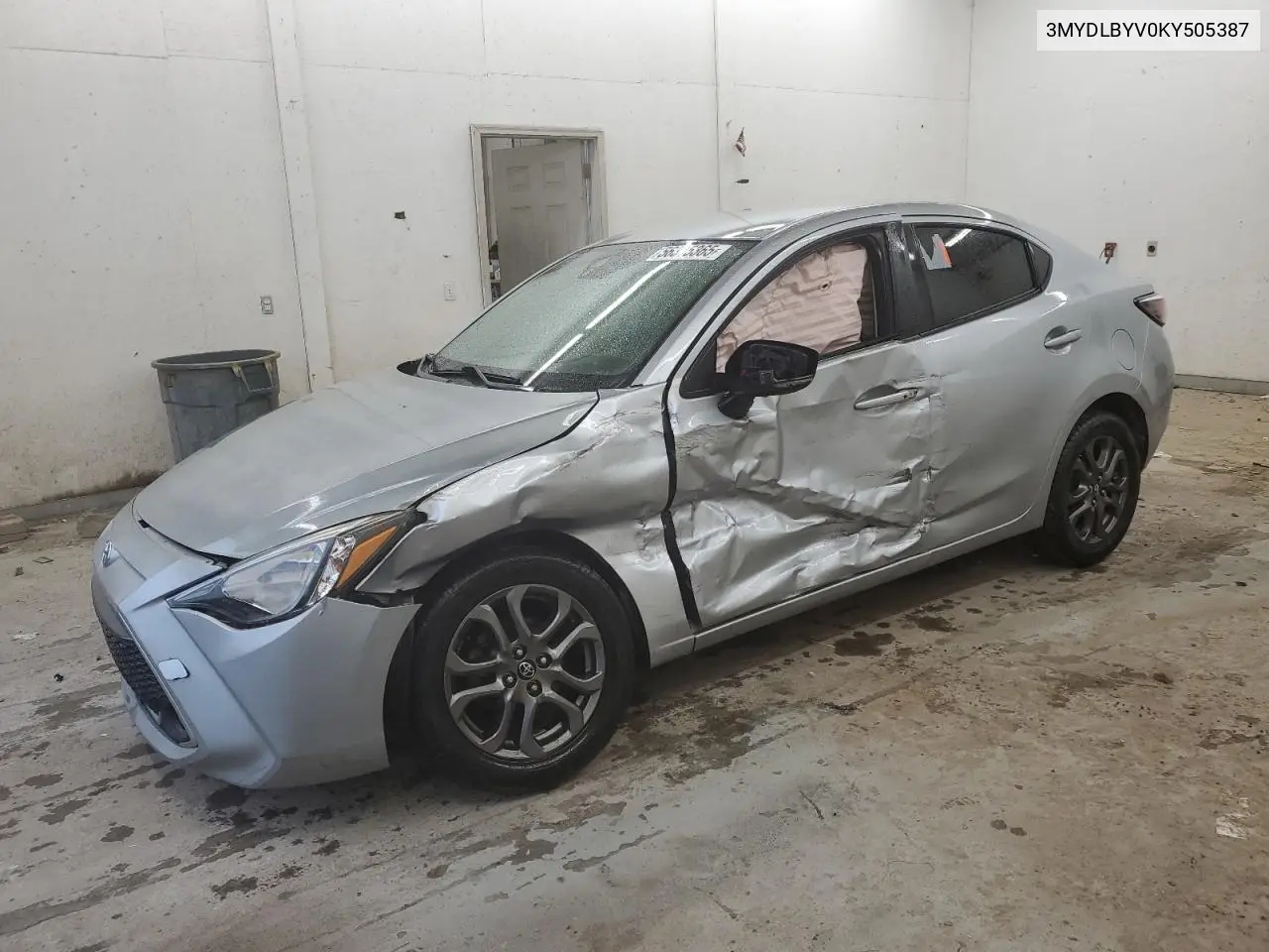 2019 Toyota Yaris L VIN: 3MYDLBYV0KY505387 Lot: 56335365