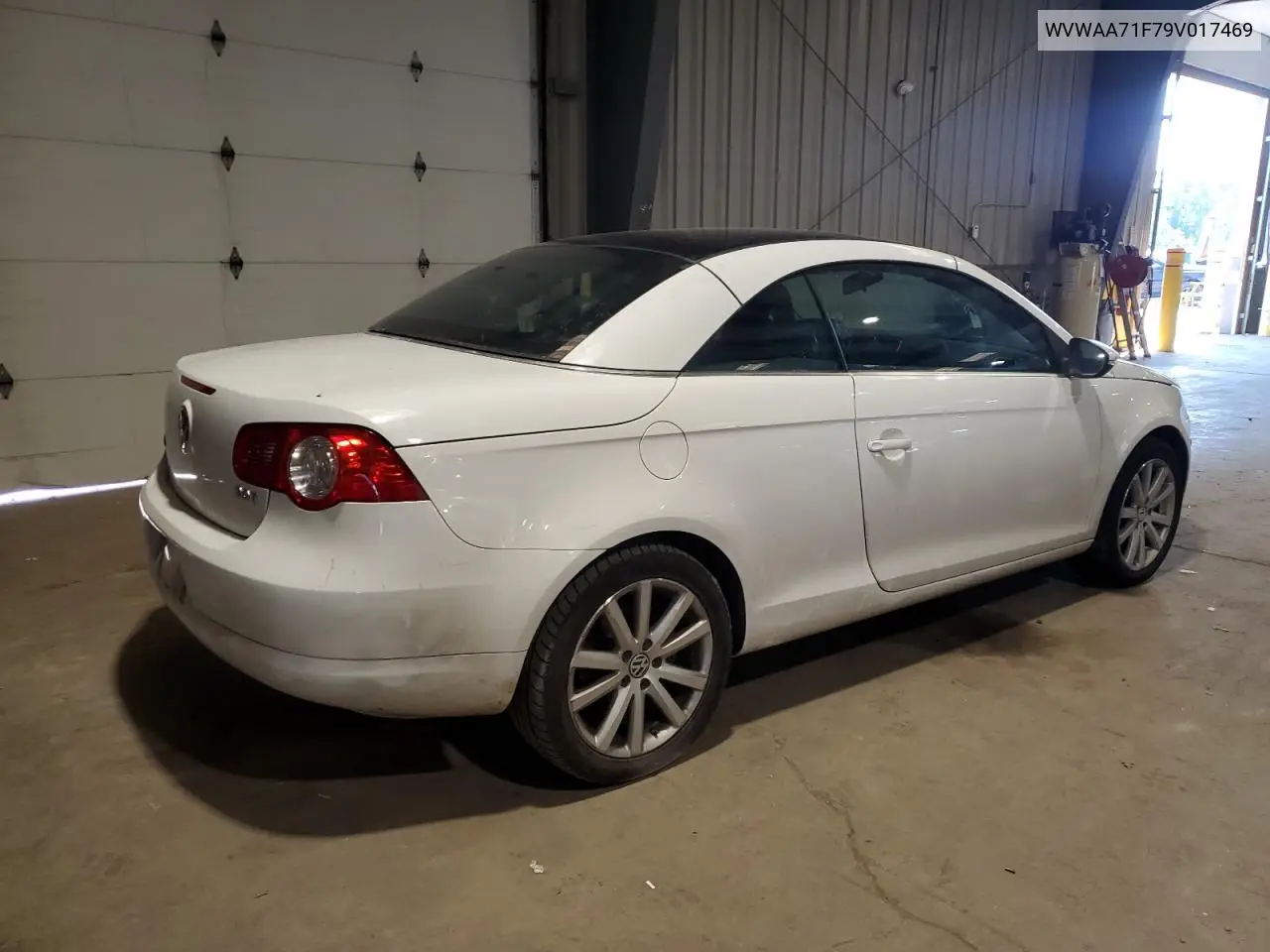2009 Volkswagen Eos Turbo VIN: WVWAA71F79V017469 Lot: 64000105