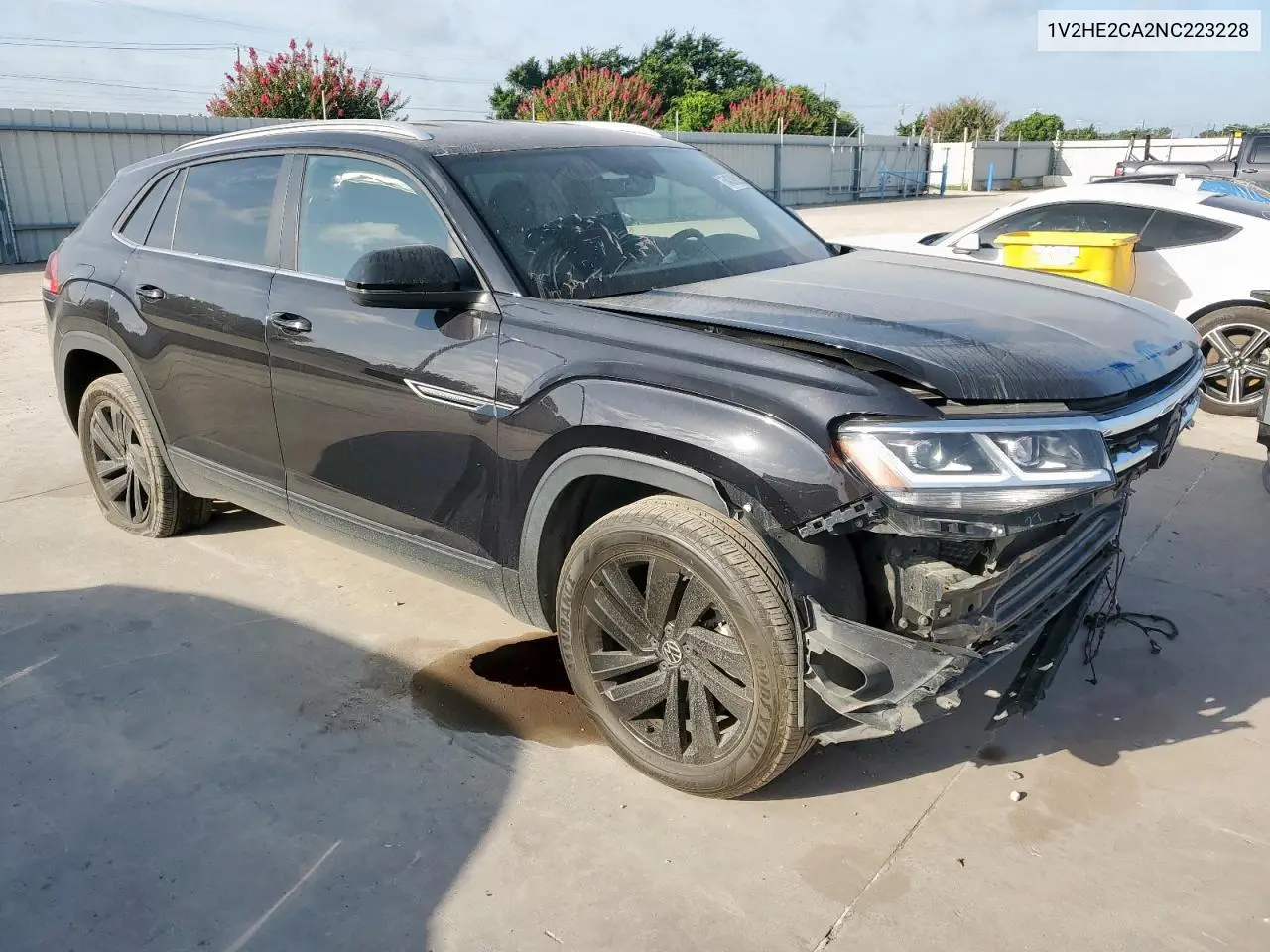 2022 Volkswagen Atlas Cross Sport Se VIN: 1V2HE2CA2NC223228 Lot: 64390295
