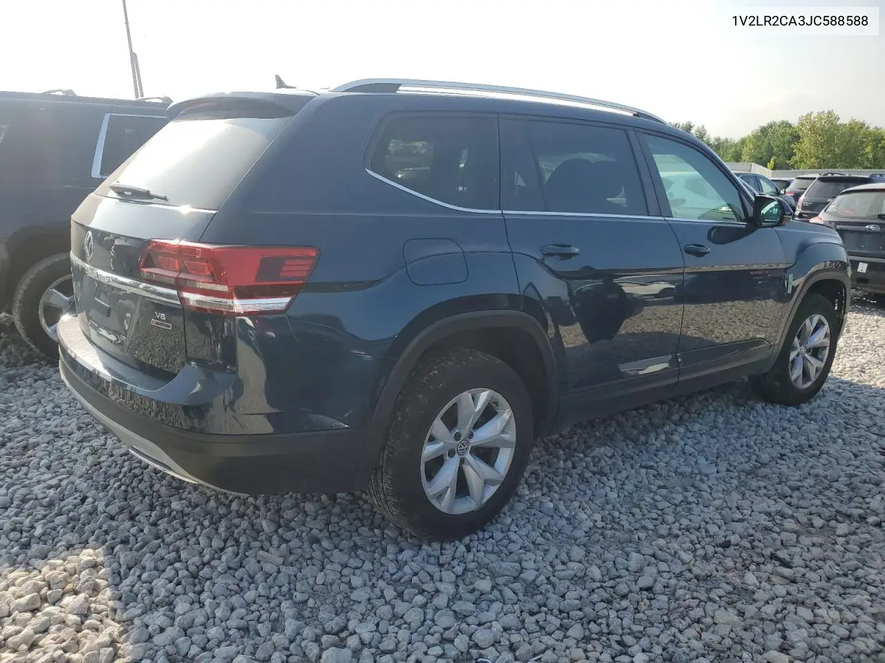 2018 Volkswagen Atlas Se VIN: 1V2LR2CA3JC588588 Lot: 65305095