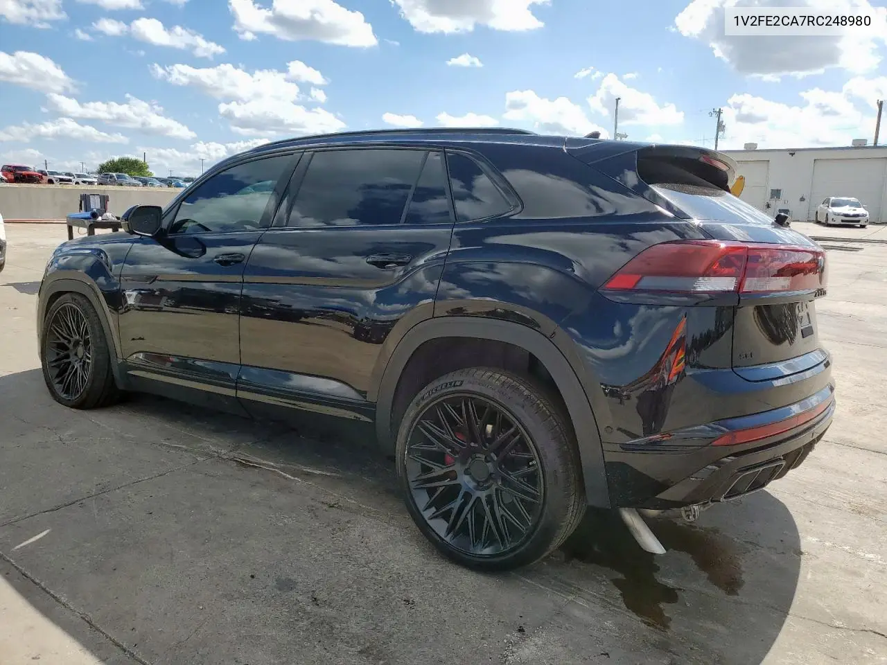 2024 Volkswagen Atlas Cross Sport Sel Premium R-Line VIN: 1V2FE2CA7RC248980 Lot: 62745295