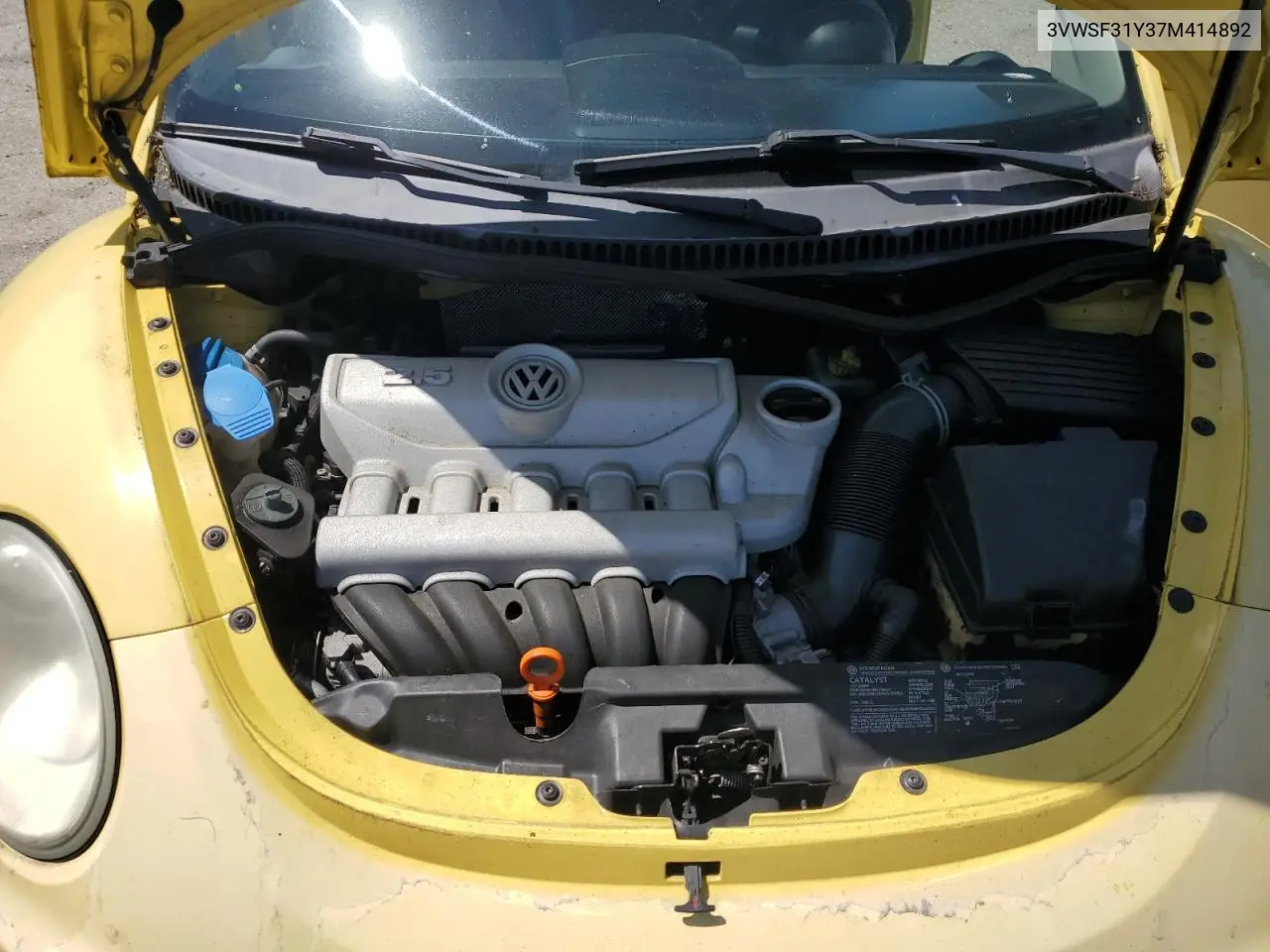 2007 Volkswagen New Beetle Convertible Option Package 2 VIN: 3VWSF31Y37M414892 Lot: 65466425
