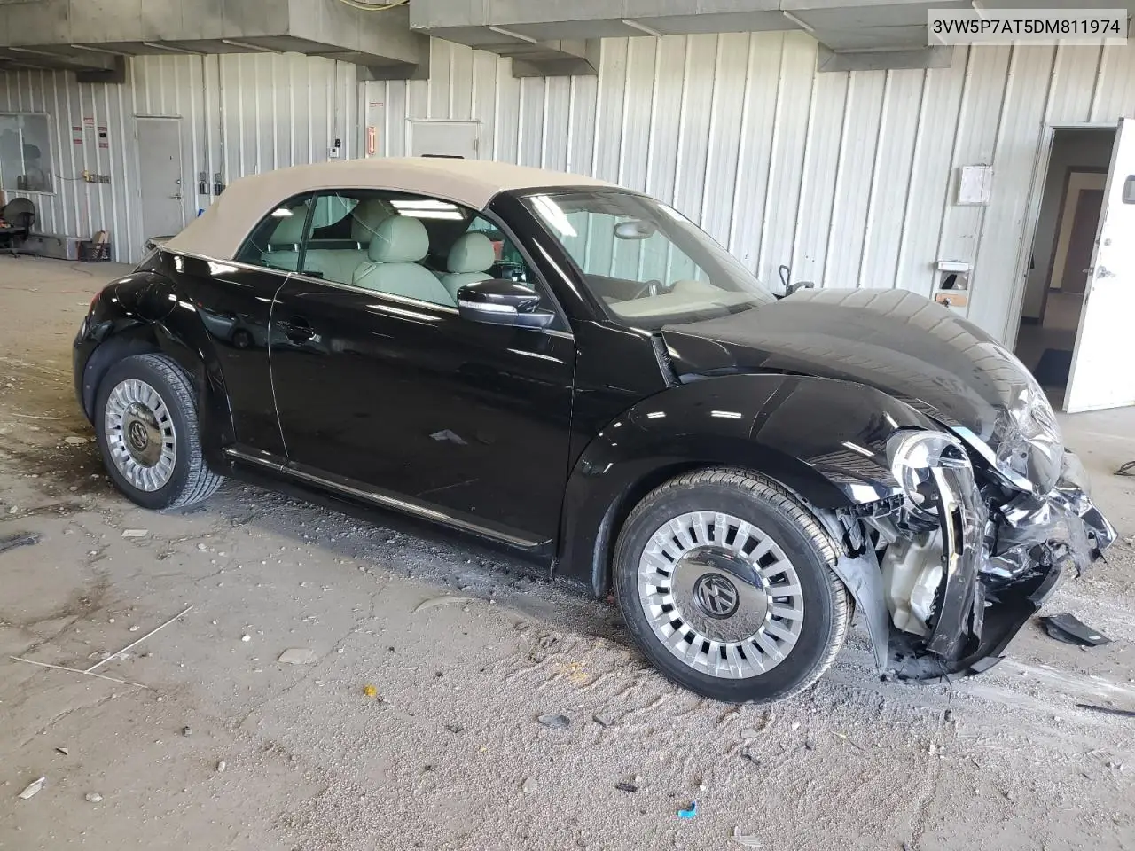 2013 Volkswagen Beetle VIN: 3VW5P7AT5DM811974 Lot: 56853015