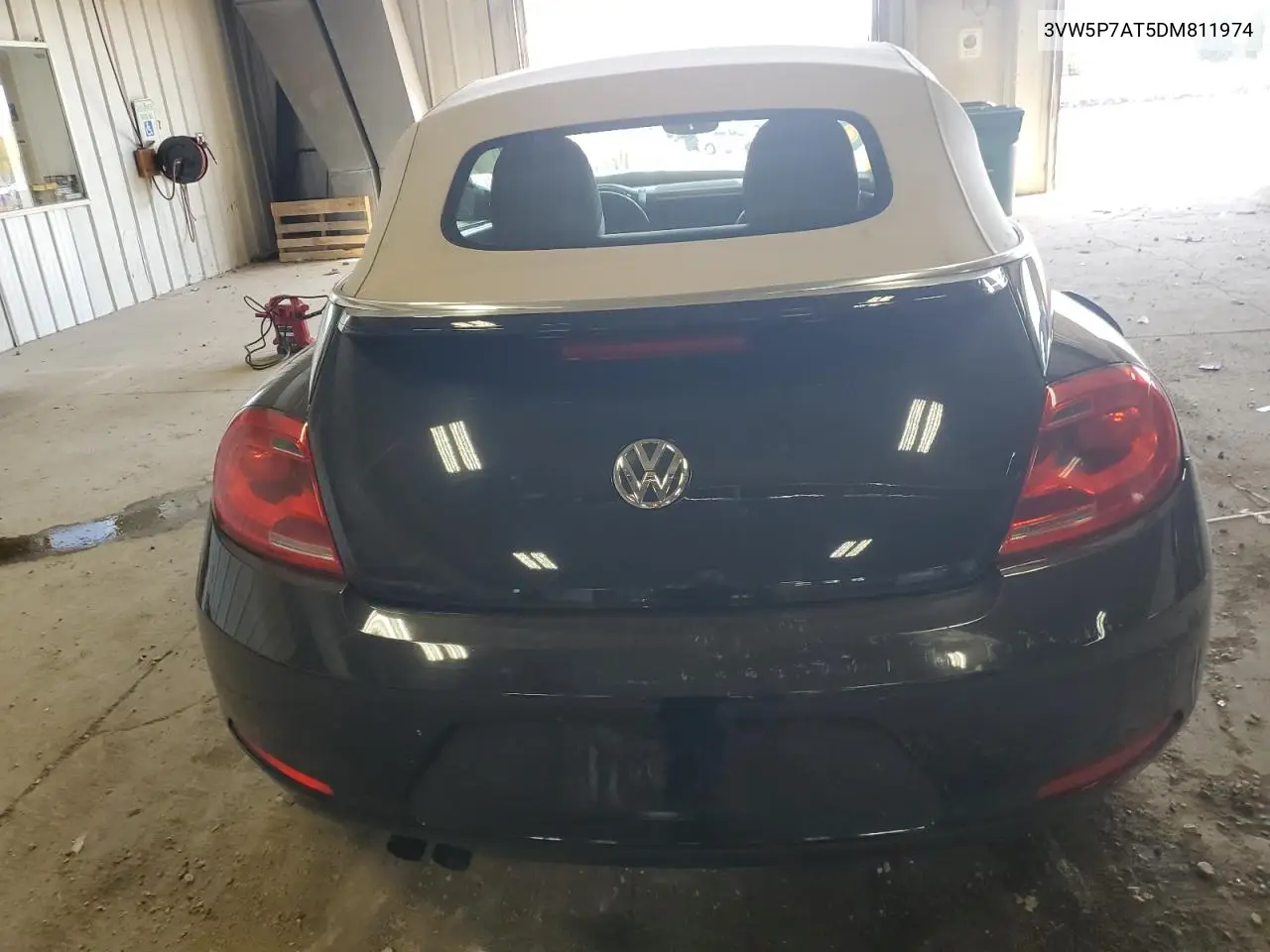 2013 Volkswagen Beetle VIN: 3VW5P7AT5DM811974 Lot: 56853015