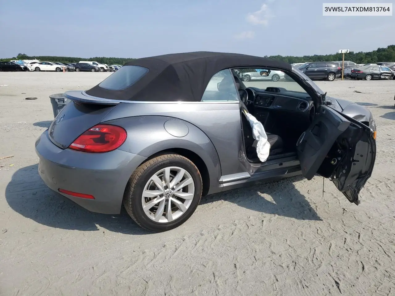 2013 Volkswagen Beetle VIN: 3VW5L7ATXDM813764 Lot: 62355165