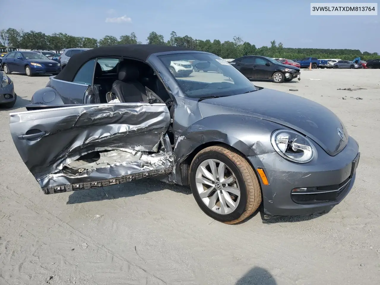 2013 Volkswagen Beetle VIN: 3VW5L7ATXDM813764 Lot: 62355165