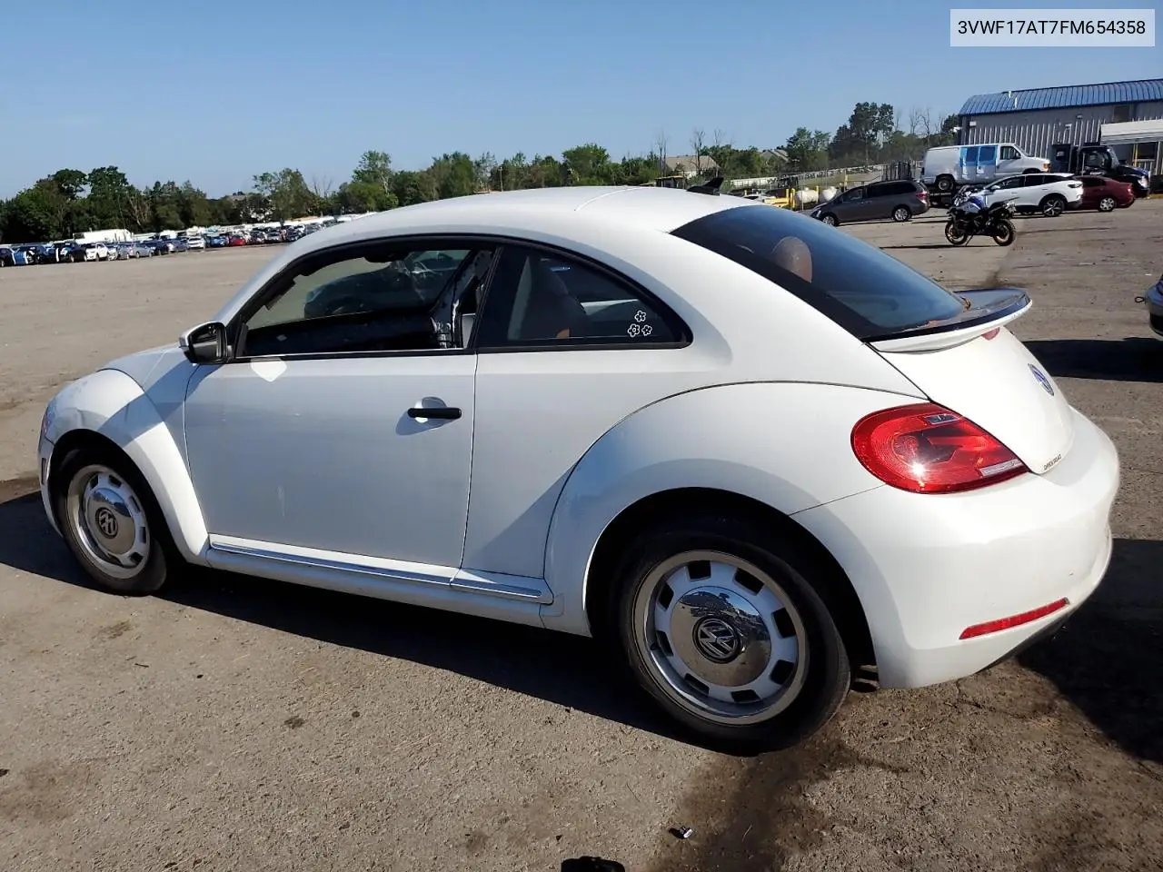 2015 Volkswagen Beetle 1.8T VIN: 3VWF17AT7FM654358 Lot: 61212315