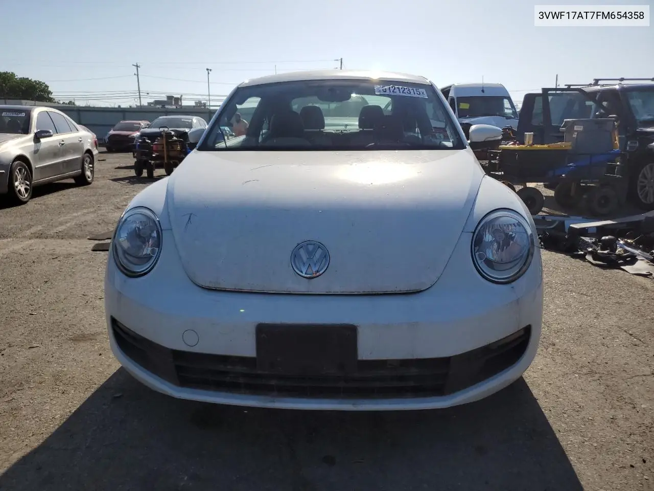 2015 Volkswagen Beetle 1.8T VIN: 3VWF17AT7FM654358 Lot: 61212315