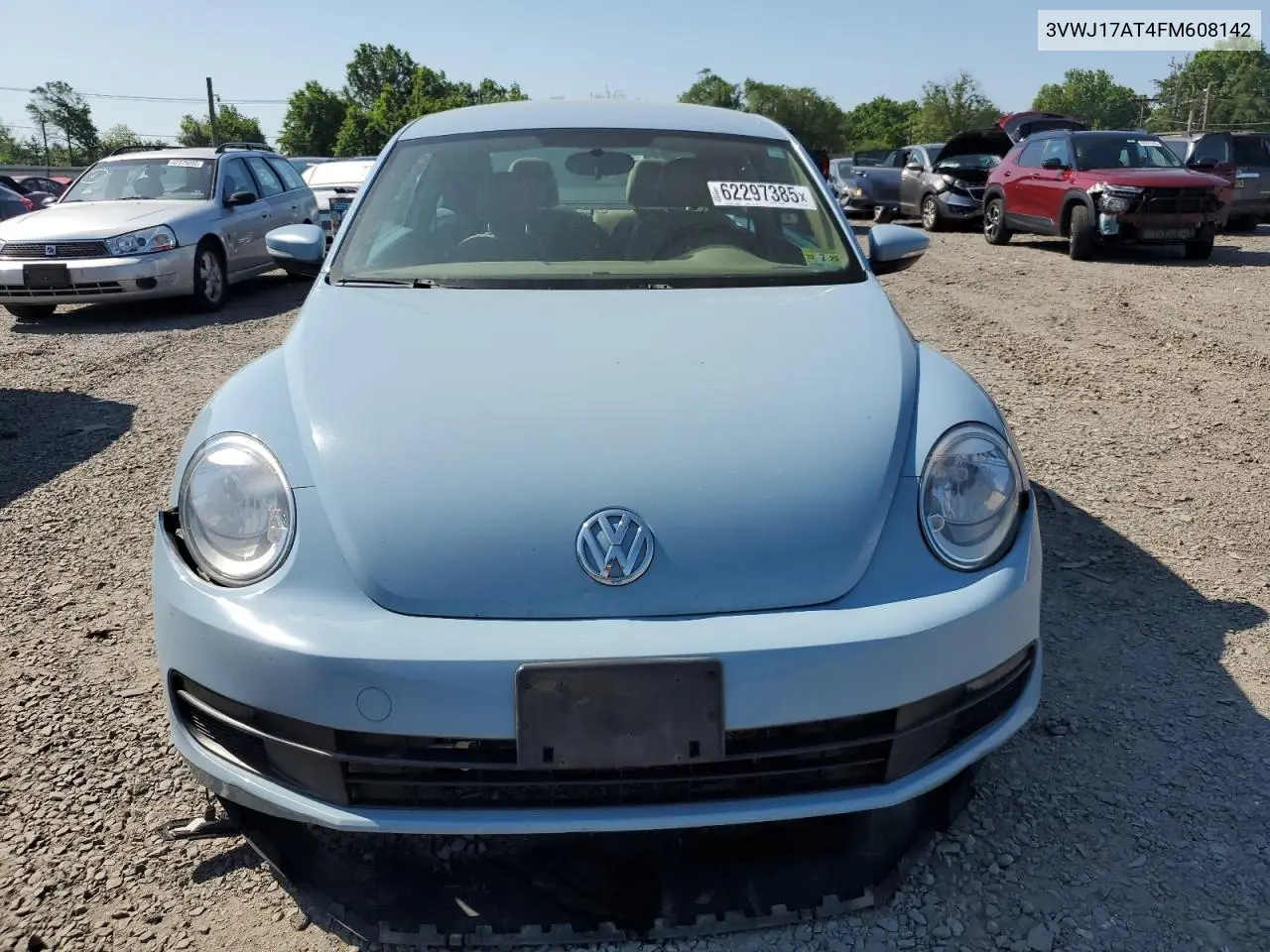 2015 Volkswagen Beetle 1.8T VIN: 3VWJ17AT4FM608142 Lot: 62297385