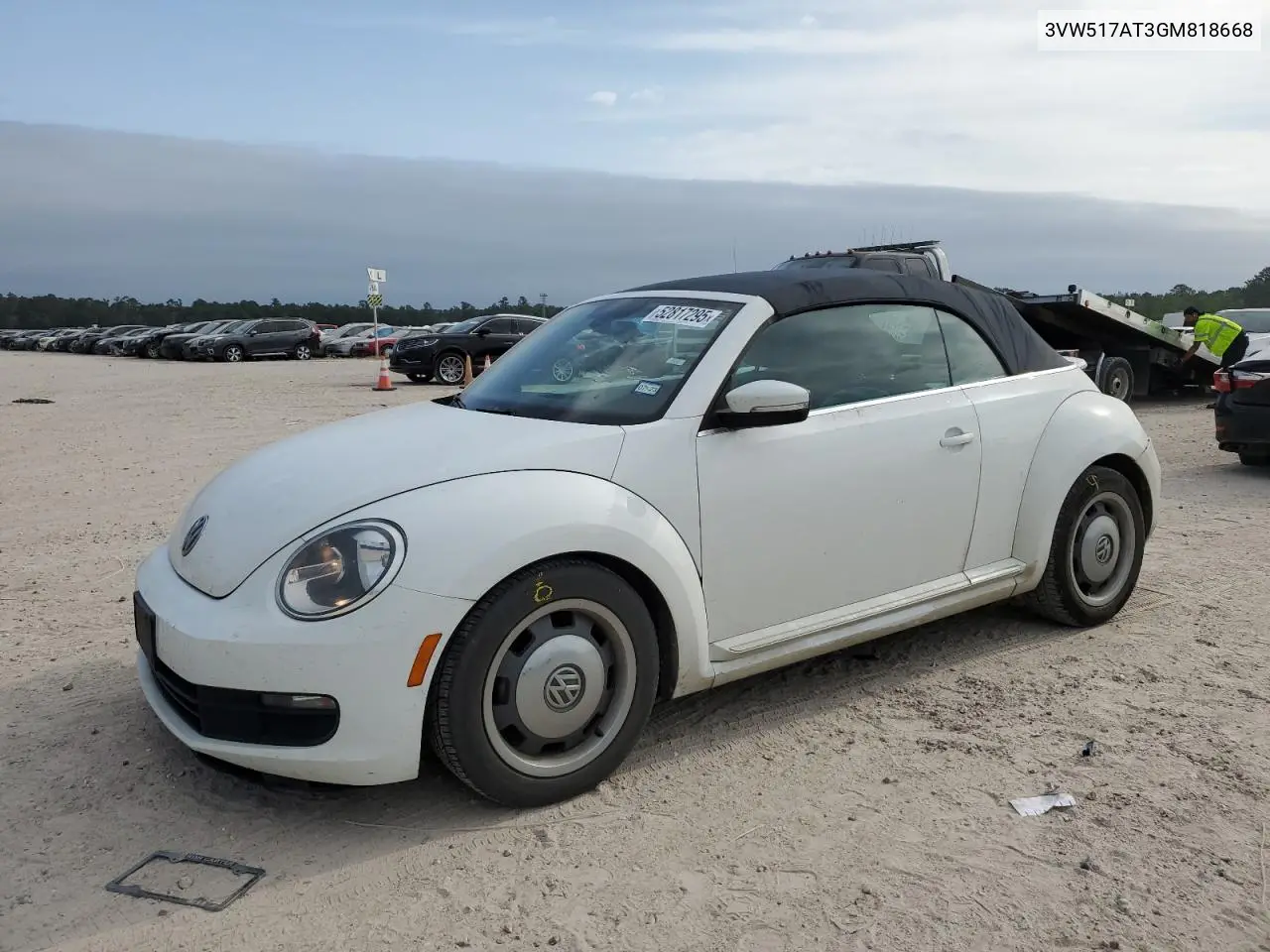 2016 Volkswagen Beetle S/Se VIN: 3VW517AT3GM818668 Lot: 52817295