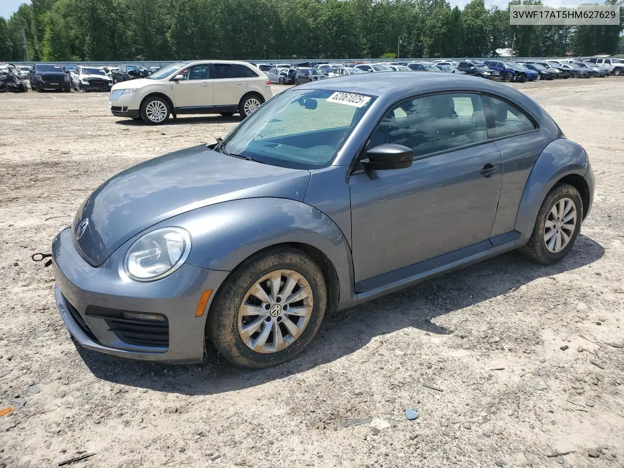 2017 Volkswagen Beetle 1.8T VIN: 3VWF17AT5HM627629 Lot: 62061025