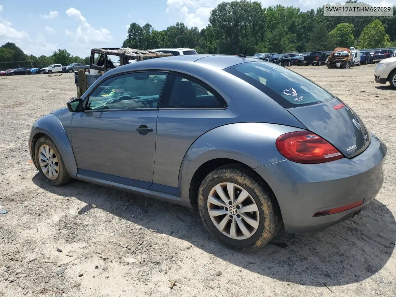 2017 Volkswagen Beetle 1.8T VIN: 3VWF17AT5HM627629 Lot: 62061025