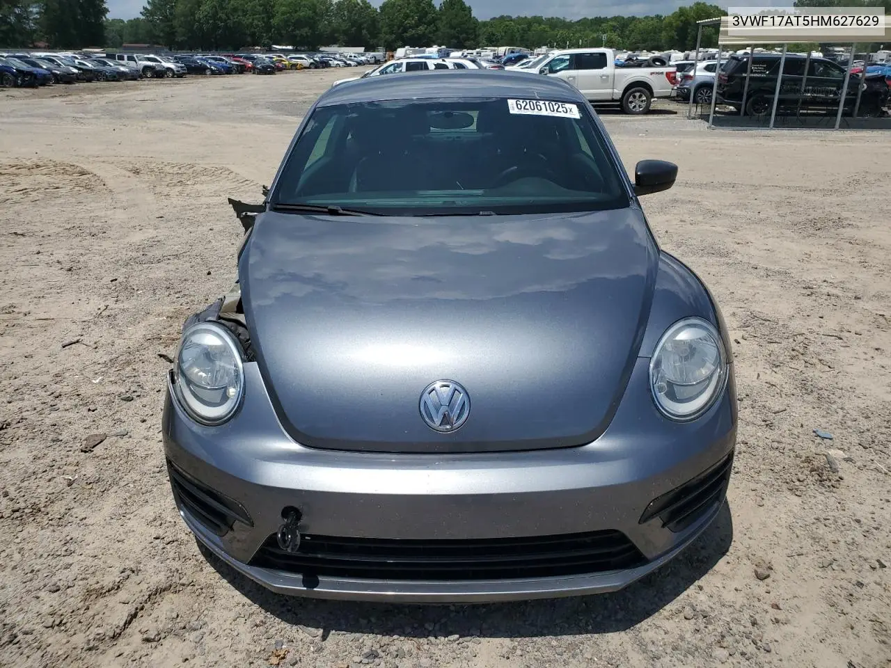 2017 Volkswagen Beetle 1.8T VIN: 3VWF17AT5HM627629 Lot: 62061025