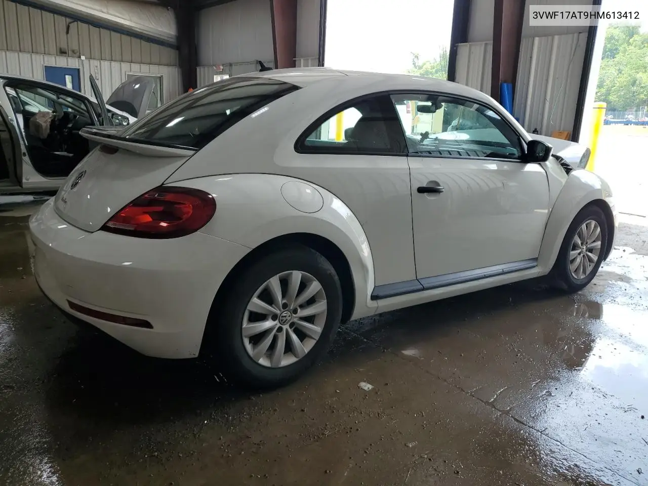 2017 Volkswagen Beetle 1.8T VIN: 3VWF17AT9HM613412 Lot: 62344475
