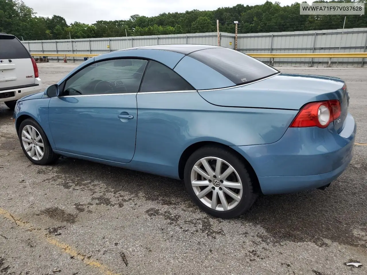 2007 Volkswagen Eos 2.0T Luxury VIN: WVWFA71F97V037628 Lot: 59797865