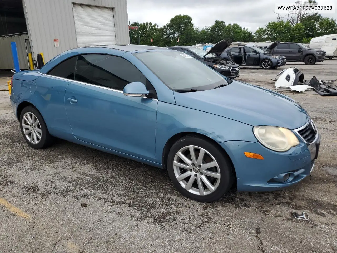 2007 Volkswagen Eos 2.0T Luxury VIN: WVWFA71F97V037628 Lot: 59797865