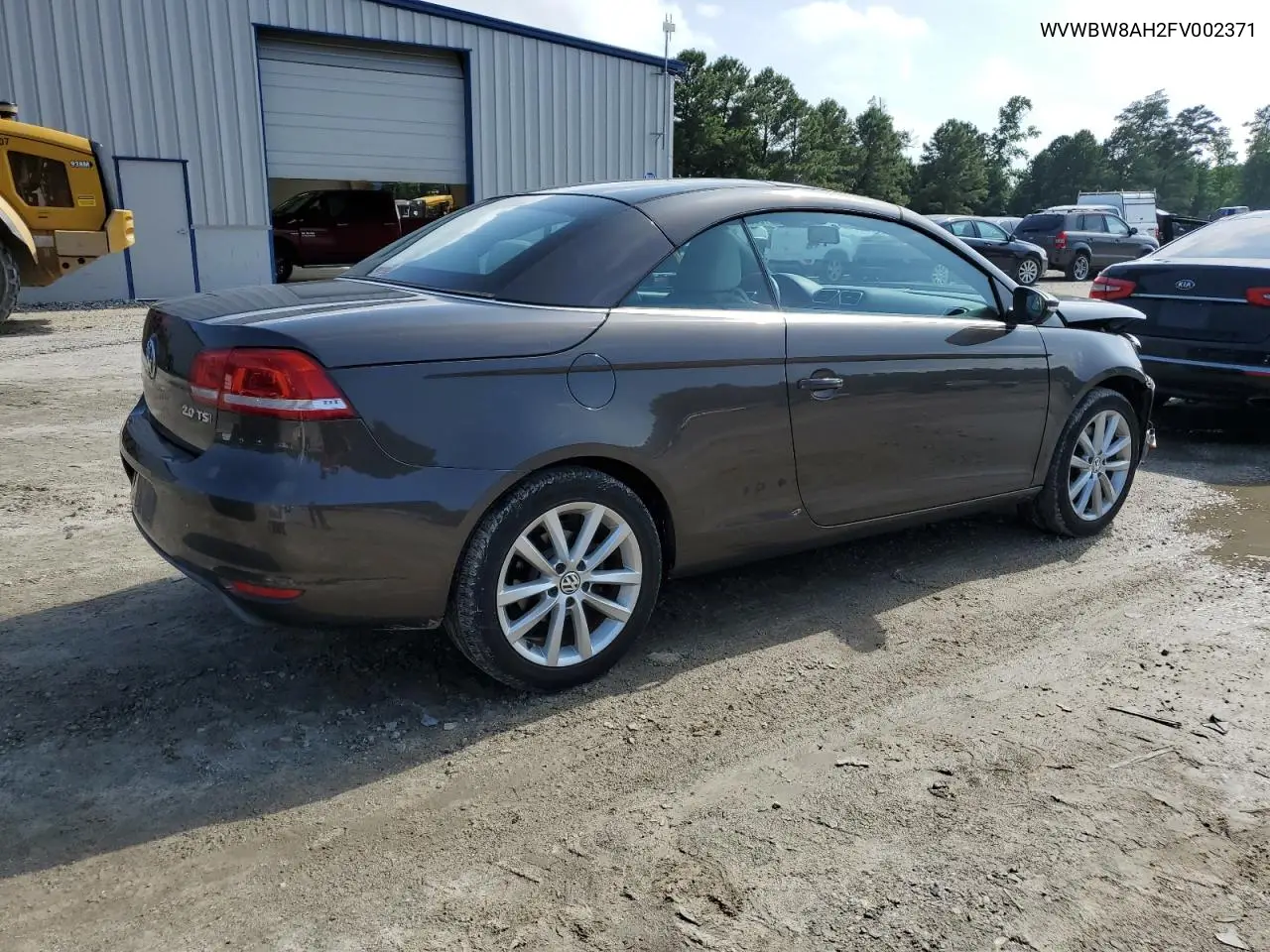 2015 Volkswagen Eos Komfort VIN: WVWBW8AH2FV002371 Lot: 61333255