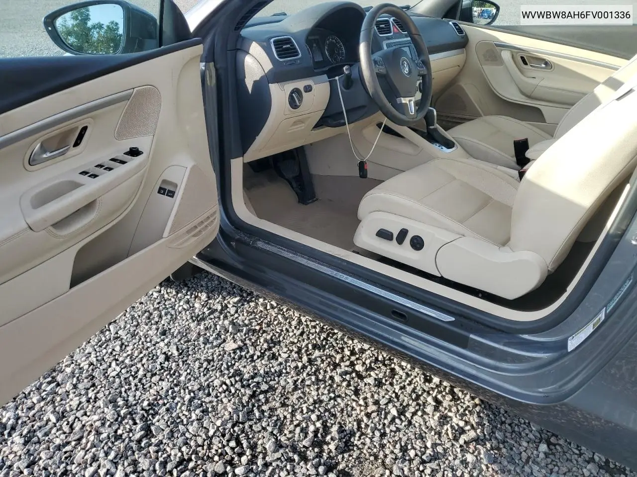 2015 Volkswagen Eos Komfort VIN: WVWBW8AH6FV001336 Lot: 61792635