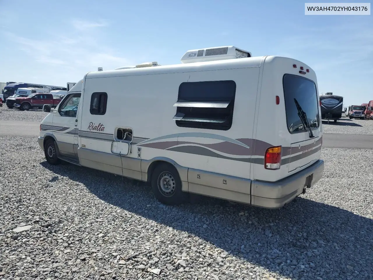 2000 Volkswagen Eurovan VIN: WV3AH4702YH043176 Lot: 53989455