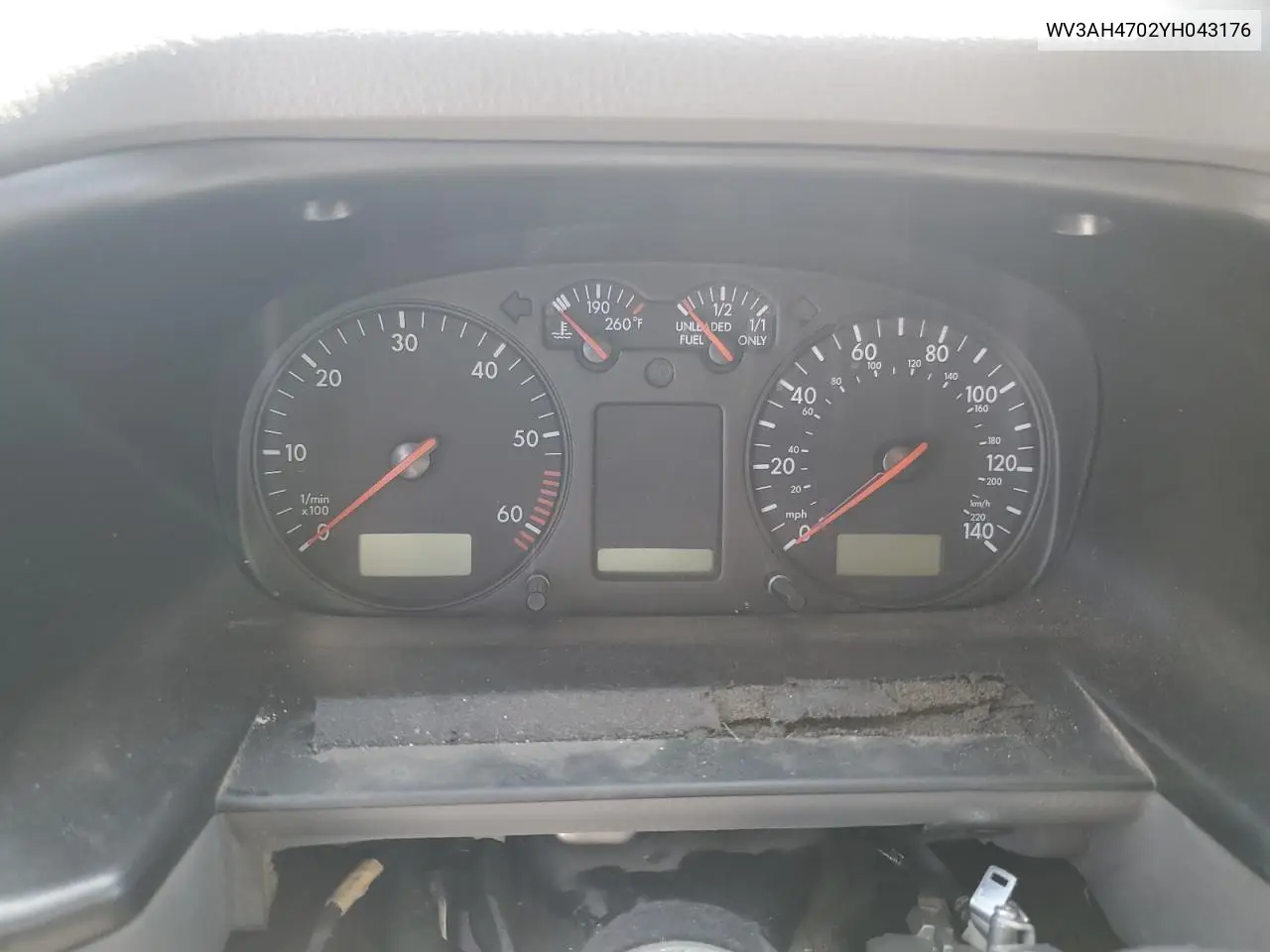 2000 Volkswagen Eurovan VIN: WV3AH4702YH043176 Lot: 53989455
